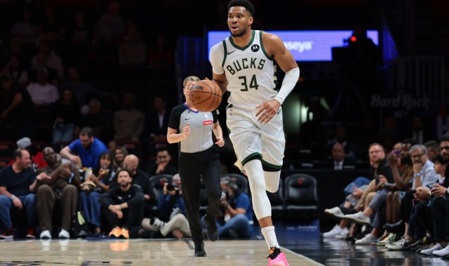 世界杯比赛高清播放-德隆：希望字母哥能来爵士 我们可是有很多的选秀权