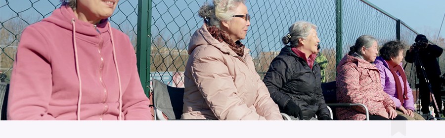 世界杯手机观看平台-足球女网红集结奶奶上场，这把能否颠覆空门不进？