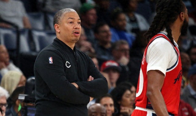 世界杯官网app下载最新版-就在今天，80年NBA史无前例的神迹，被快船做到了，泰伦卢没吹牛|伊维察-祖巴茨|伊维察·祖巴茨|洛杉矶快船队|詹姆斯·哈登|保罗-乔治_新浪体育_新浪新闻