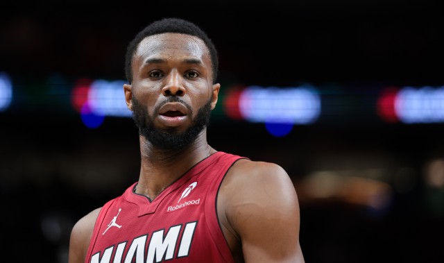 世界杯官方直播软件下载-今天效率挺高！维金斯13中8&amp;三分7中4砍下24+5 无奈球队惨败